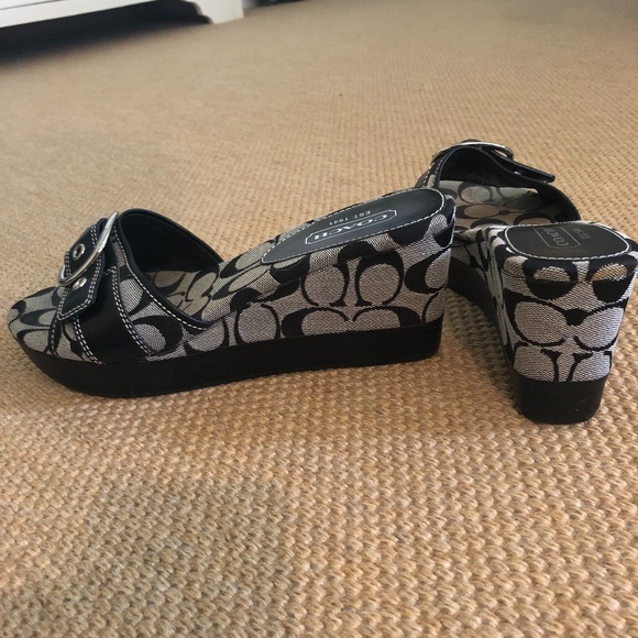 Black trendy Coach wedge sandals - Picture 3 of 5